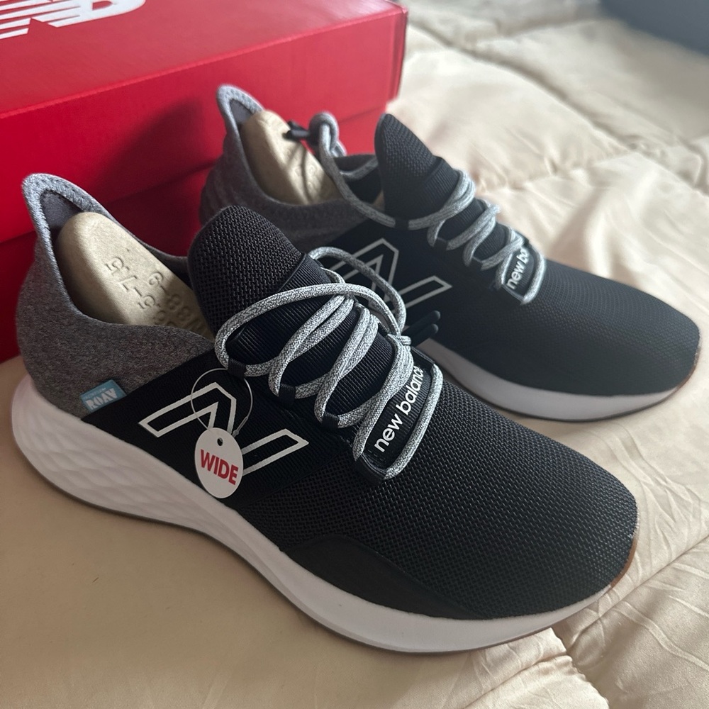 New Balance Fresh Foam Roav V1 Classic Sneak US Men’s Size 7 Women’s Size 8 1/2